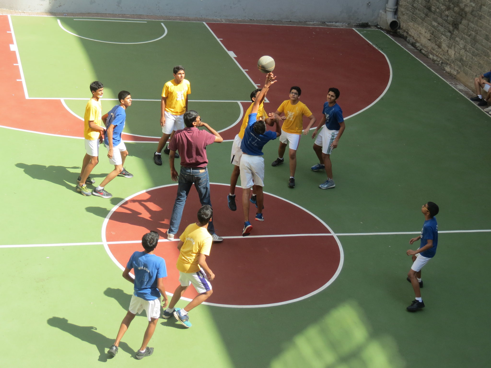 BASKETBALL